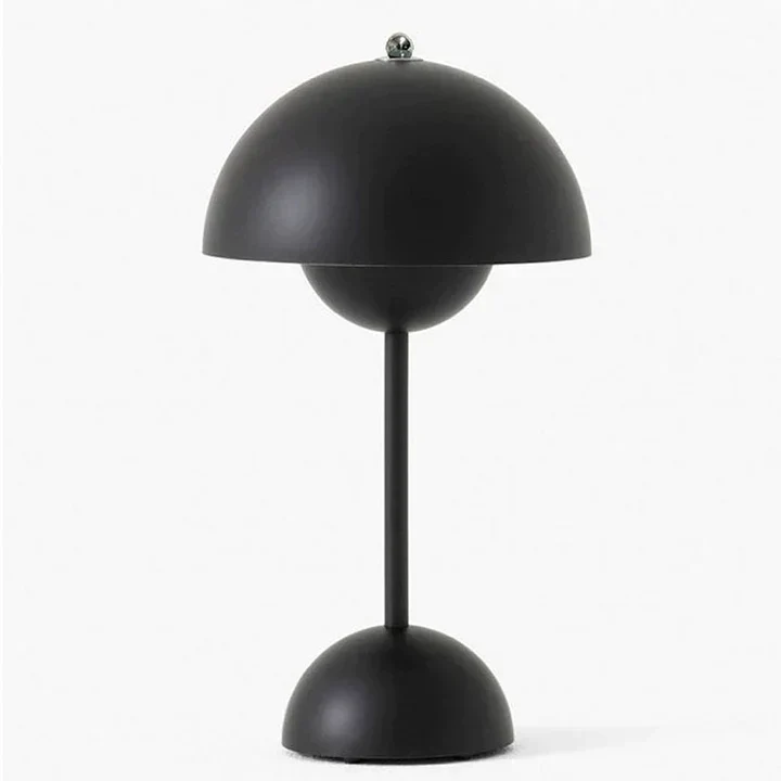 Nordisk Bordlampe med Justerbar LED - Elegant og Funktionel