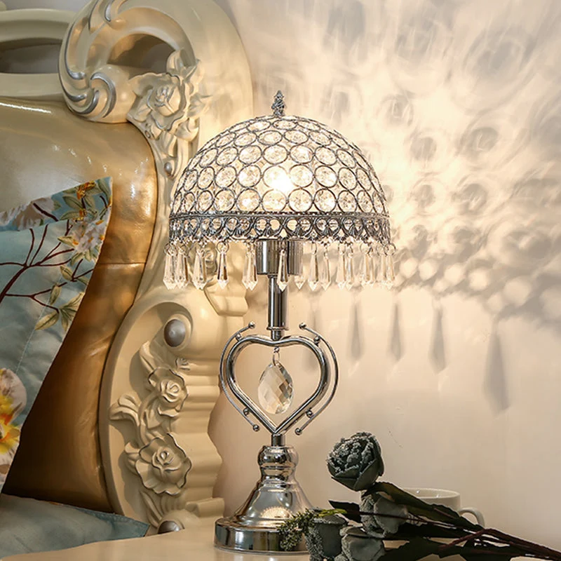 Eksklusiv Halvkugle Bordlampe med Indlagte Krystaller