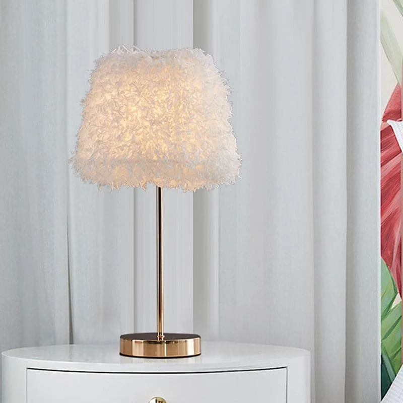Moderne Bordlampe til Kommode med Blødt Lys