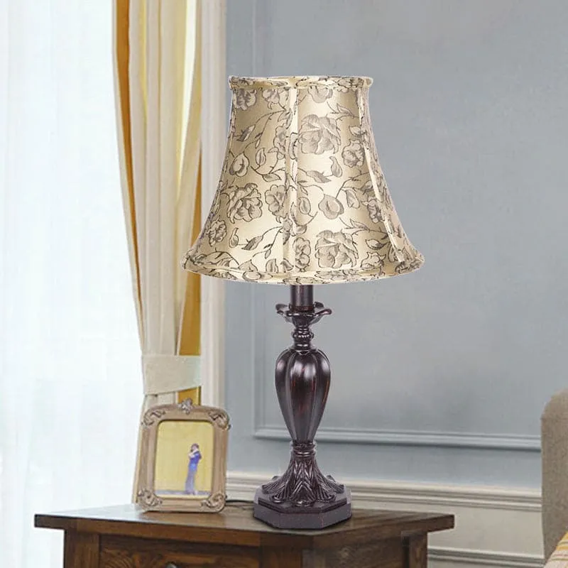 Elegant Natlampe med Moderne Resinkuppel – Skab Hygge