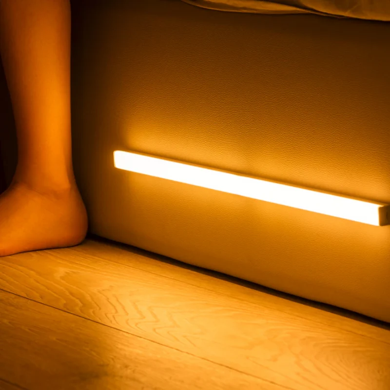 LED-sensor natlys – Energibesparende og trådløs komfort