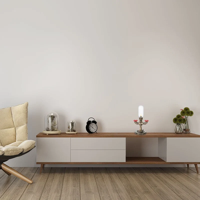 Moderne Industriel Bordlampe med Holdbart Metalrørdesign