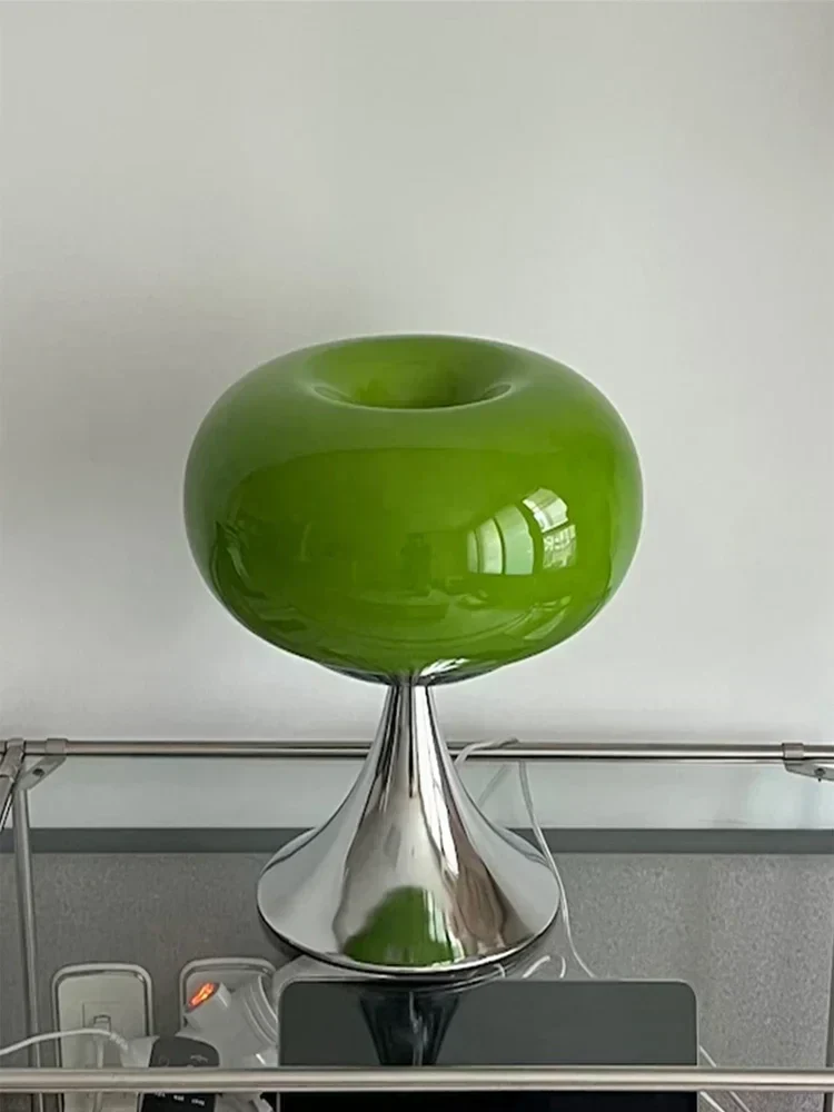 Stilfuld Glasbordlampe med Vintage Design, E27 Fatning