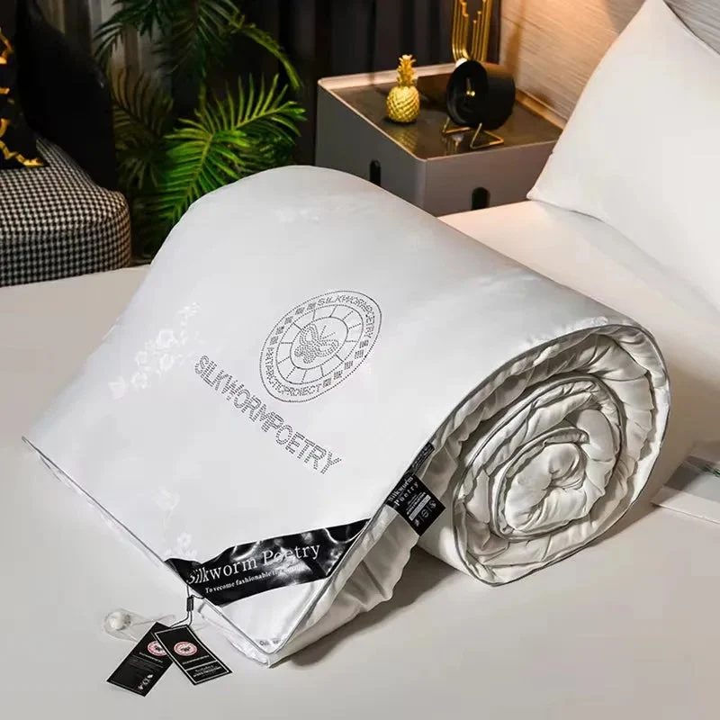 Luksus Sengetøj 155x220 i 100% Mulberry Silke til Vinter