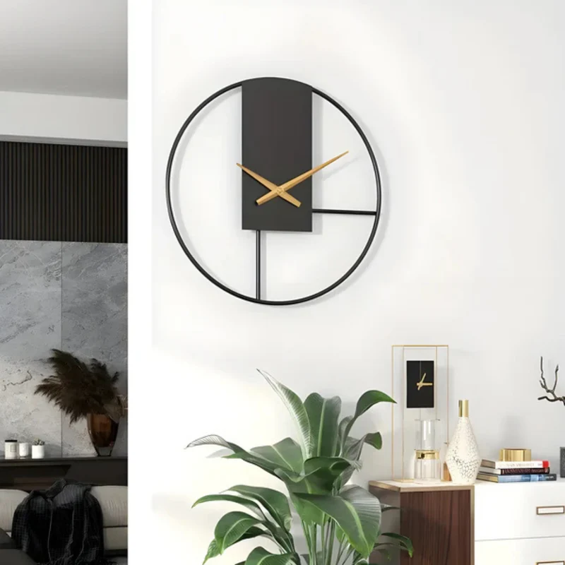 Stor Moderne Vægur i Sort – Minimalistisk, Stilfuld Elegance