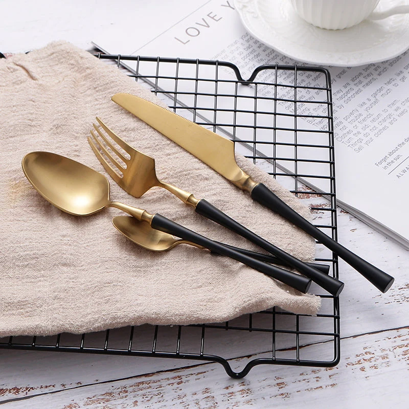 Elegant Bestiksæt i Rustfrit Stål med Stilfuldt Design