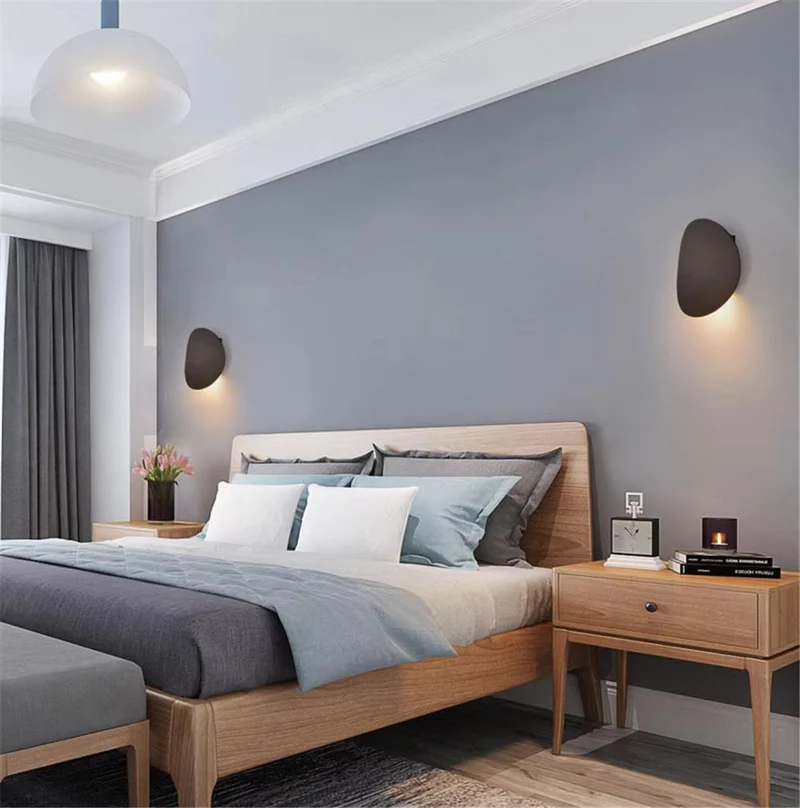 Elegant Væglampe i Bølgende Design – Minimalistisk og Moderne