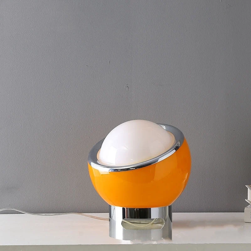 Stilren Bordlampe i Opalglas - Skab Hygge og Elegance