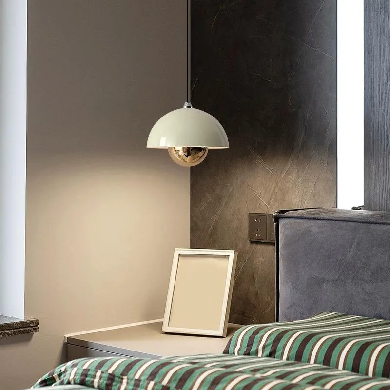 Elegant Podformet Pendel med Justerbar Lysstyrke