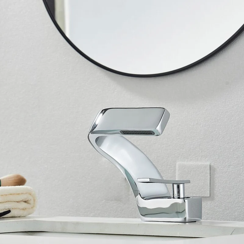 Elegant Vandhane i Moderne Design til Bad og Køkken