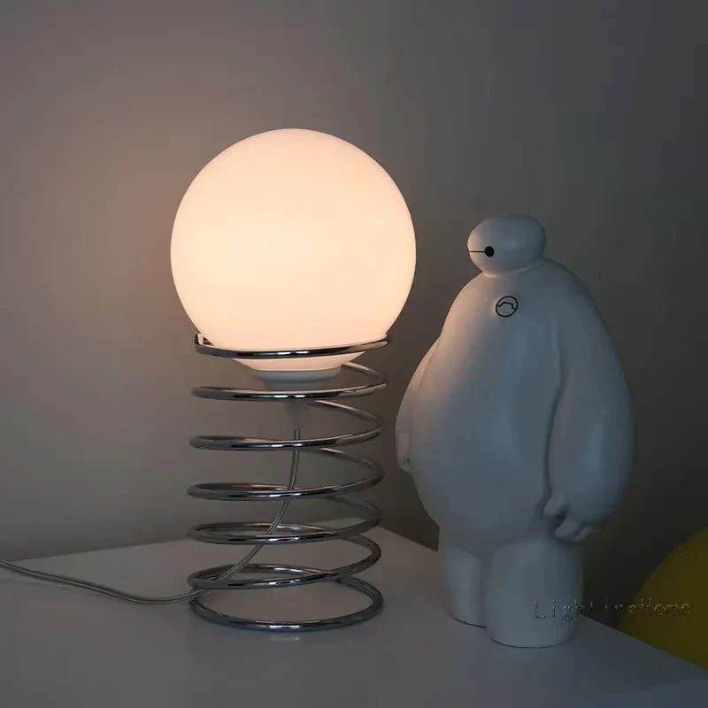 Elegant Bordlampe i Bauhaus-stil for Blødt, Diffust Lys