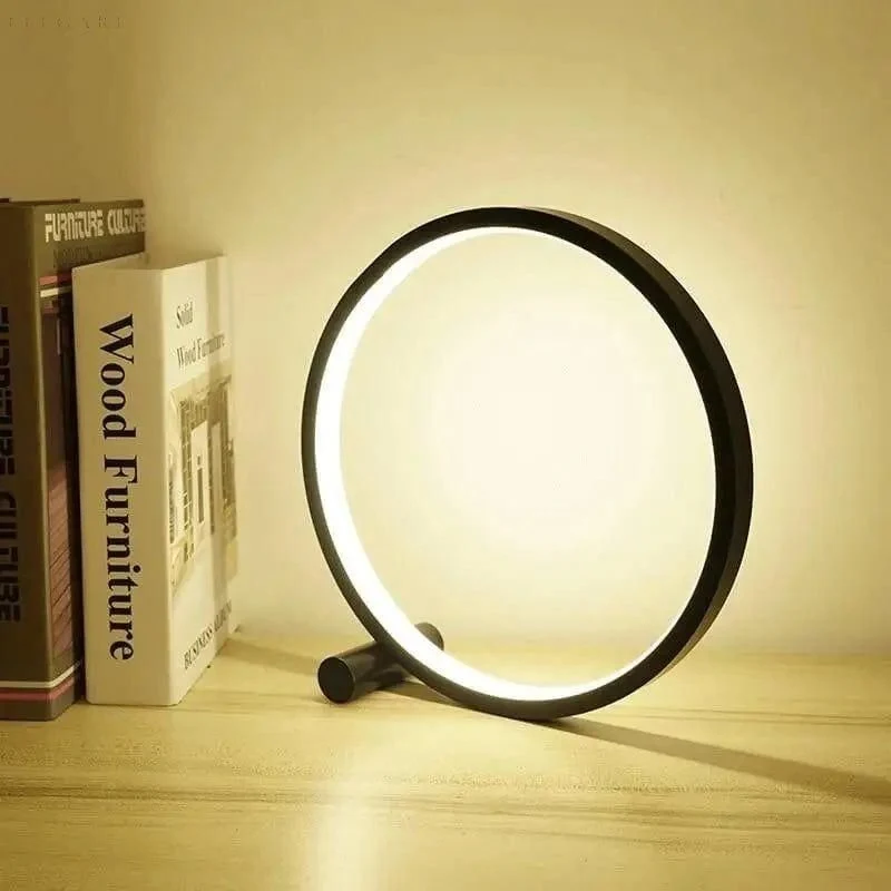 Minimalistisk LED Bordlampe med Berøringsstyring og Stil