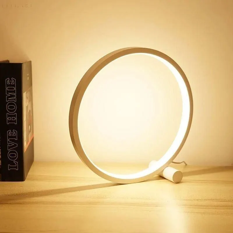 Minimalistisk LED Bordlampe med Berøringsstyring og Stil