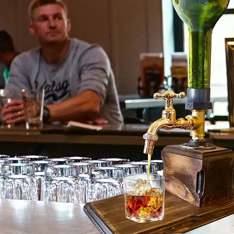 Eksklusiv håndlavet spiritusdispenser i træ til hjemmets bar