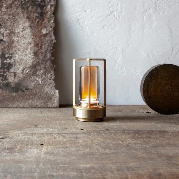 Trådløs LED Bordlampe med USB-opladning og Touch-kontrol