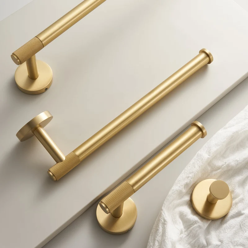 Elegant Messing Badehåndklædeholder | Moderne Design