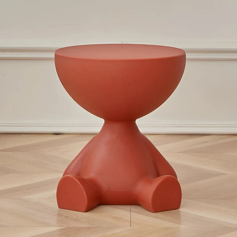 Elegant Rundt Sidebord i Creme med Multifunktionelt Design