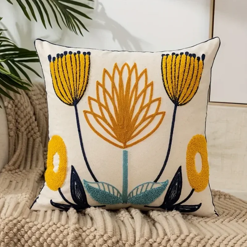 Blomsterpude 45x45 cm - Farverig komfort til dit hjem