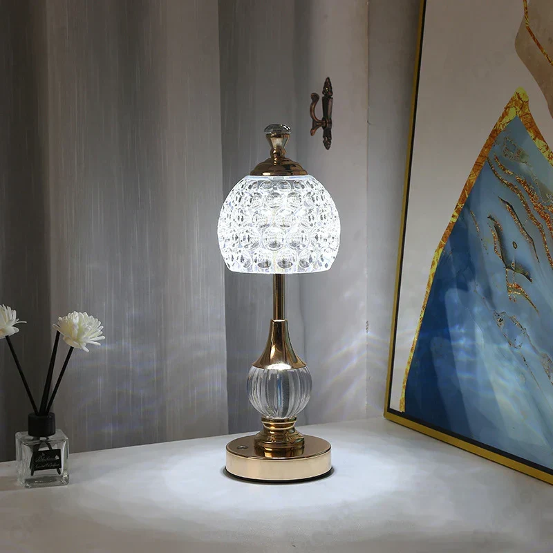 Krystalakryl Bordlampe: Elegant Belysning til Dit Hjem