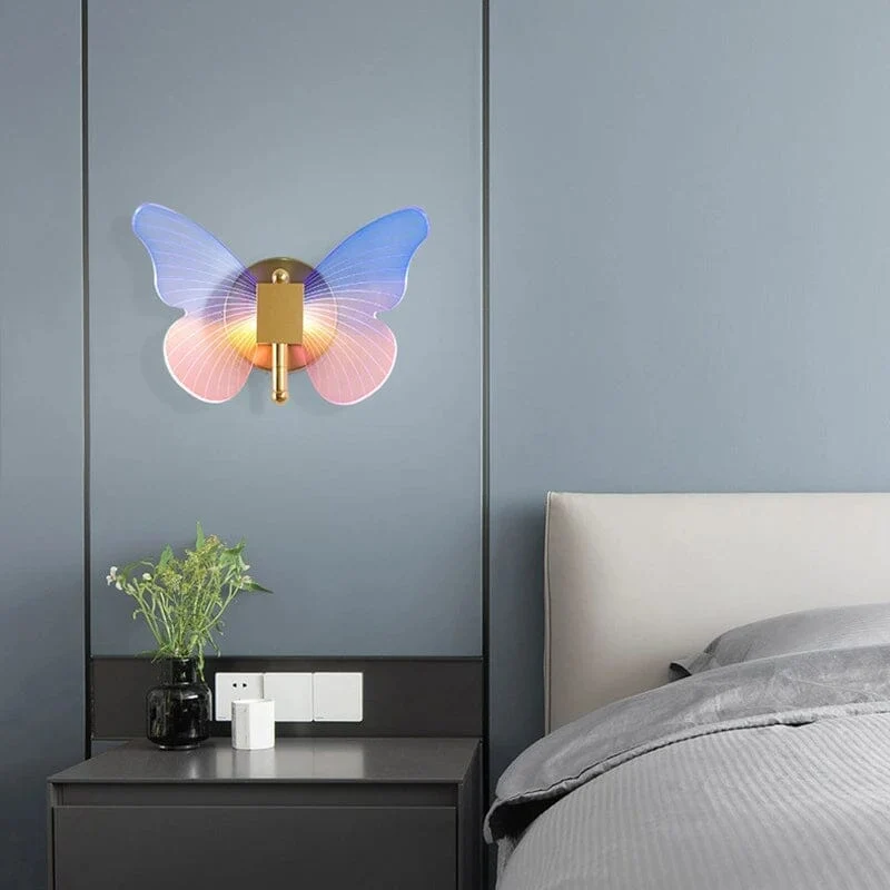 Elegant LED-væglampe i sommerfugleform til stemningslys