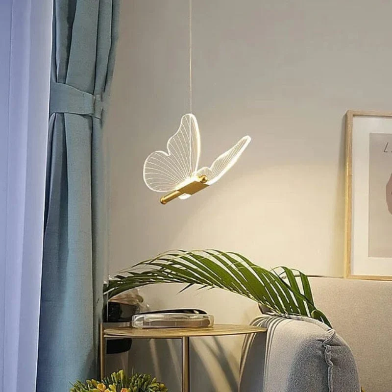 Elegant LED-væglampe i sommerfugleform til stemningslys