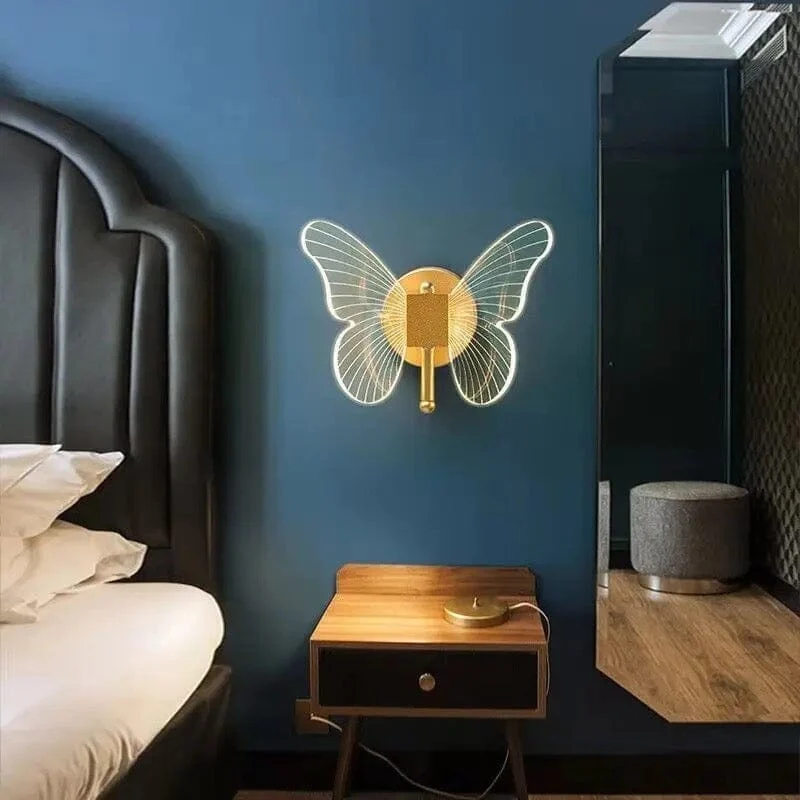 Elegant LED-væglampe i sommerfugleform til stemningslys