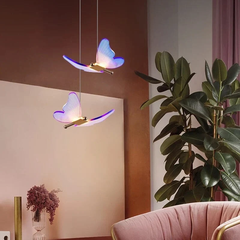 Elegant LED-væglampe i sommerfugleform til stemningslys