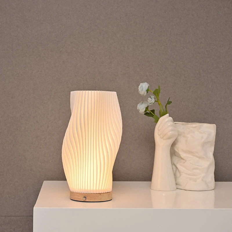 Moderne LED Bordlampe med Energibesparende Lysdesign