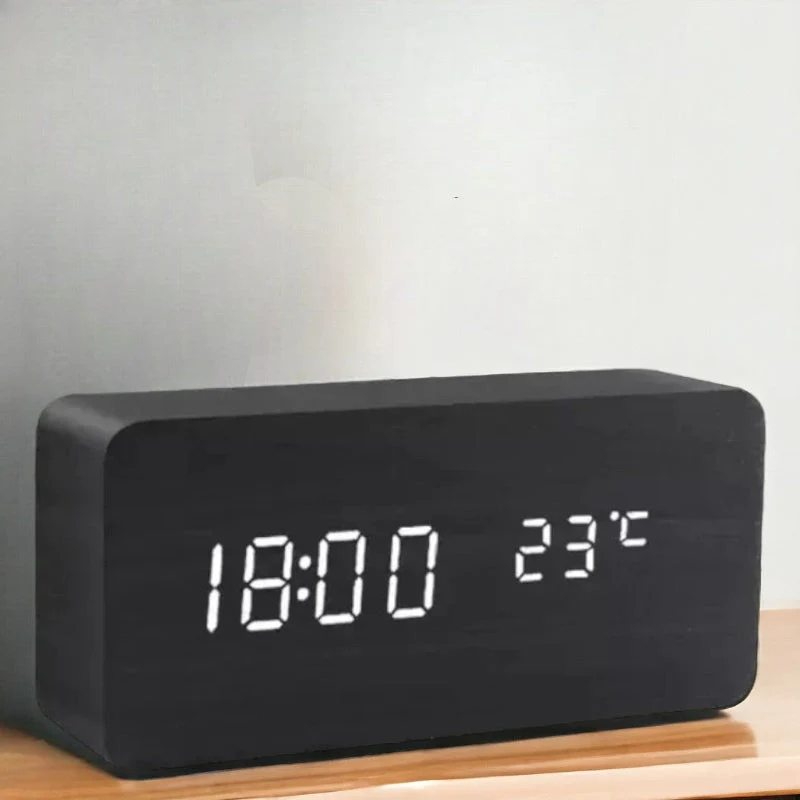 Smart vækkeur med stemmestyring og justerbart LED-display