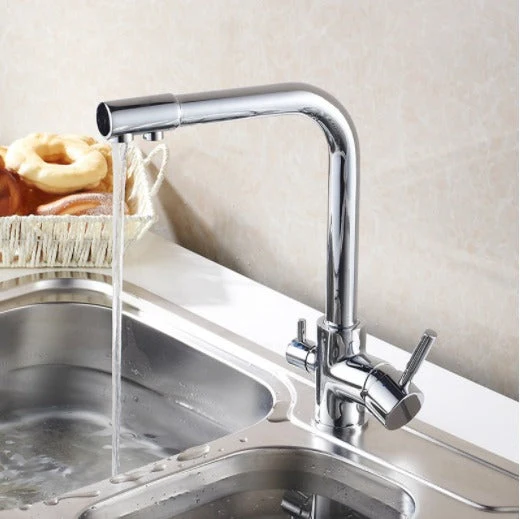 Køkkenarmatur med Vandfilter – Rent Vand & Stilrent Design
