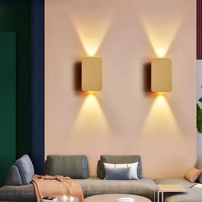 Moderne LED-væglampe i aluminium – Stilfuld og effektiv belysning