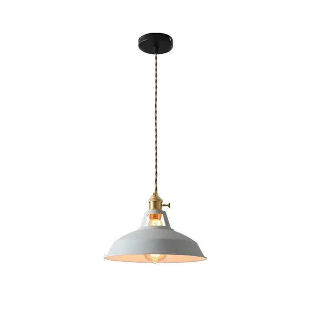 Stilfuld Pendel i Retrodesign – Perfekt til Spisebordet