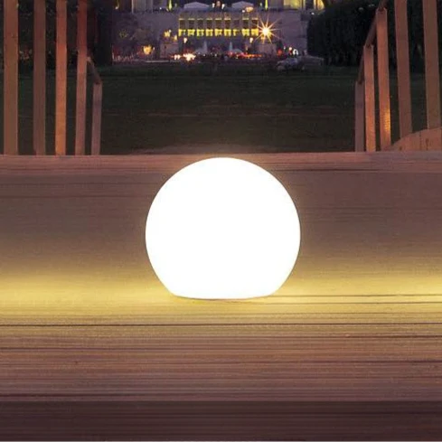 Elegant solcelle kuglelampe til haven – stemningsfuld LED-lys