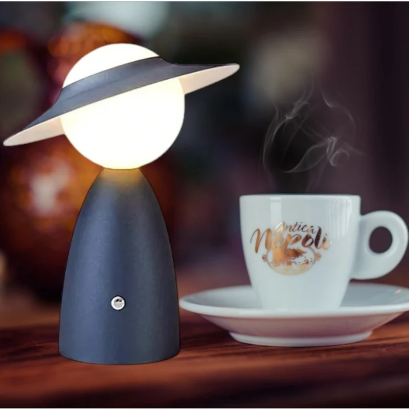Trådløs LED-lampe med lysdæmper og opladningsfunktion