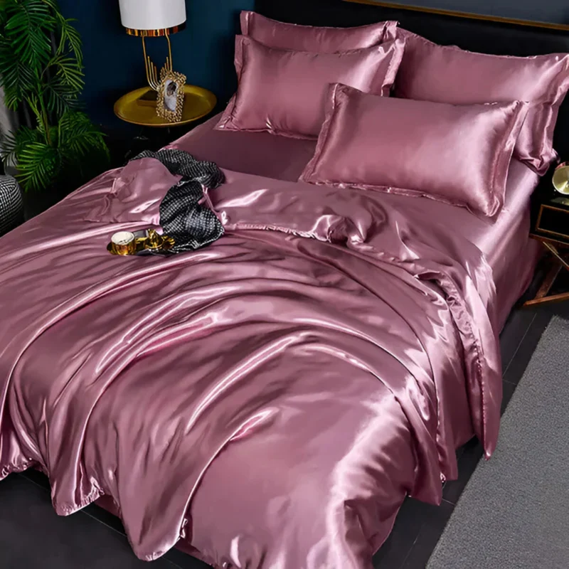 Luksuriøst Silkesengetøj 135x200 – Komfort og Elegance