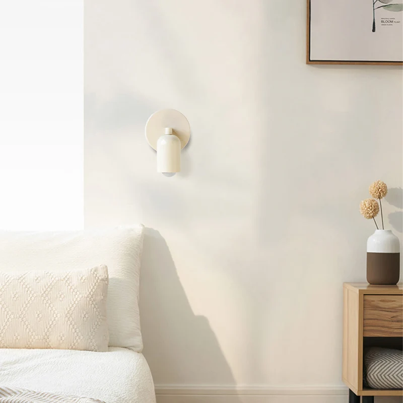 Stilren LED Væglampe med Glashaube - Elegant Belysning