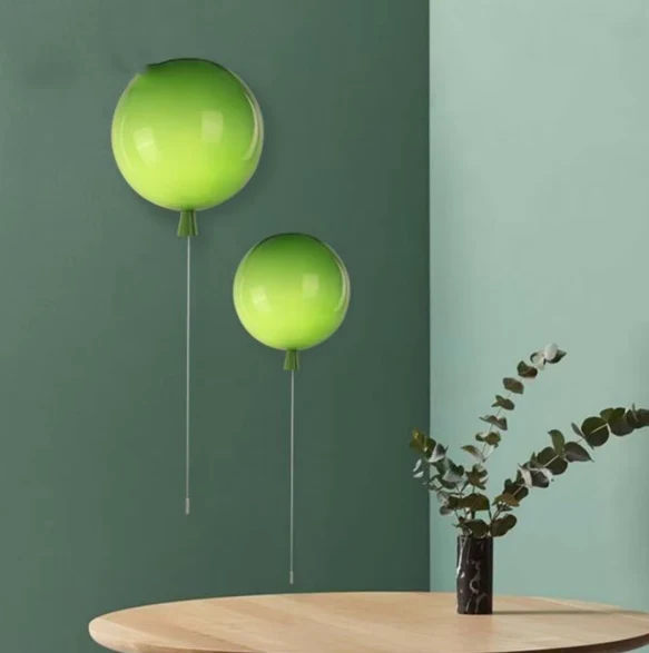Farverig Ballon Væglampe – Skab Legende Stemning med LED