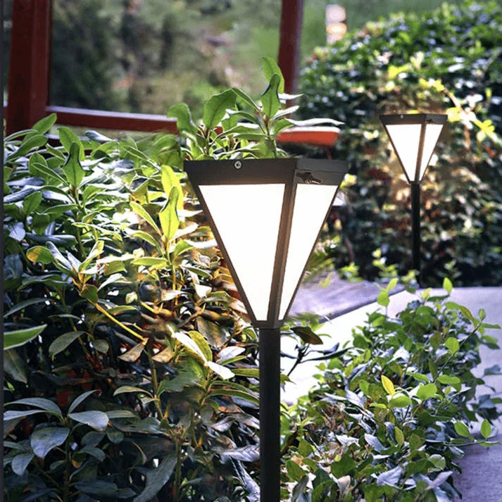 Elegant LED Udendørslampe | Belysning til Have & Indgang