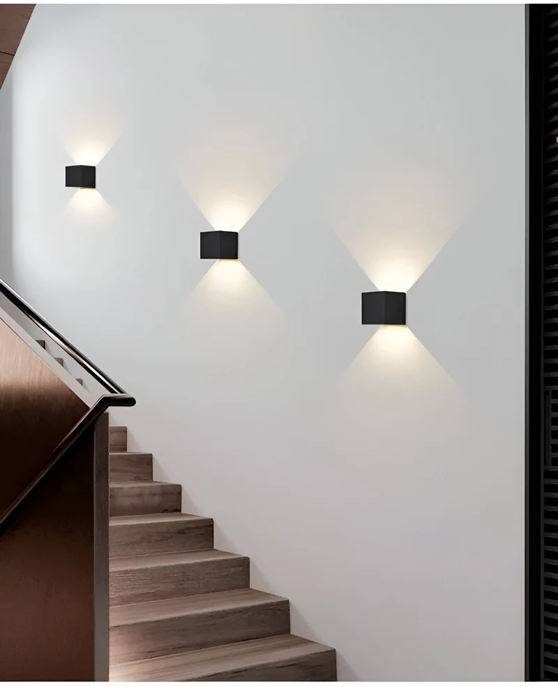 Elegant LED-væglampe med skandinavisk design og energieffektivitet