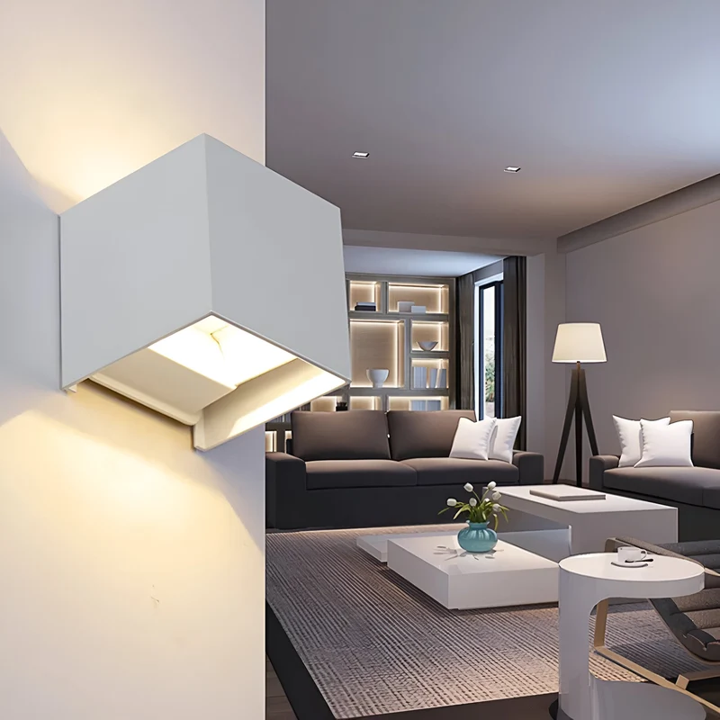 Elegant LED-væglampe med skandinavisk design og energieffektivitet