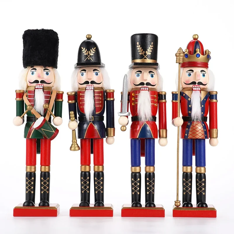 Håndlavet Nøddeknækker i Træ - Klassisk Design, 30 cm