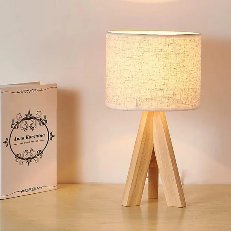 Elegant Bordlampe i Træ – Nordisk Minimalisme & Hygge