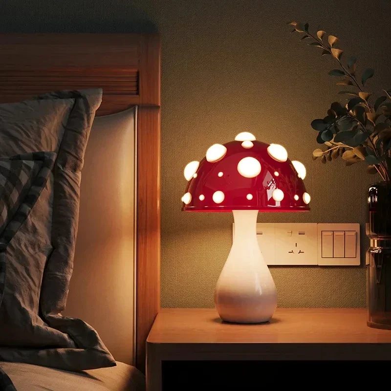 Energibesparende Svampelampe med Naturligt Lysdesign