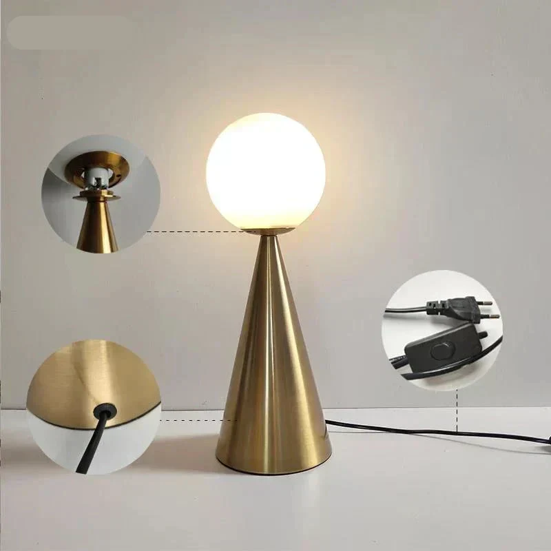 Moderne Kegleformet LED Bordlampe for Luksuriøs Stemning