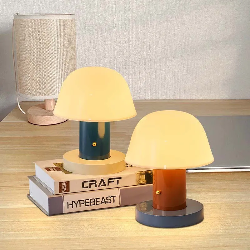 Svampeformet LED Bordlampe – Skab Hygge og Stil i Hjemmet