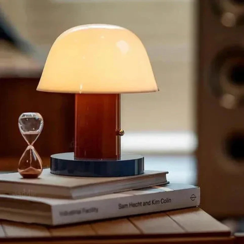 Svampeformet LED Bordlampe – Skab Hygge og Stil i Hjemmet