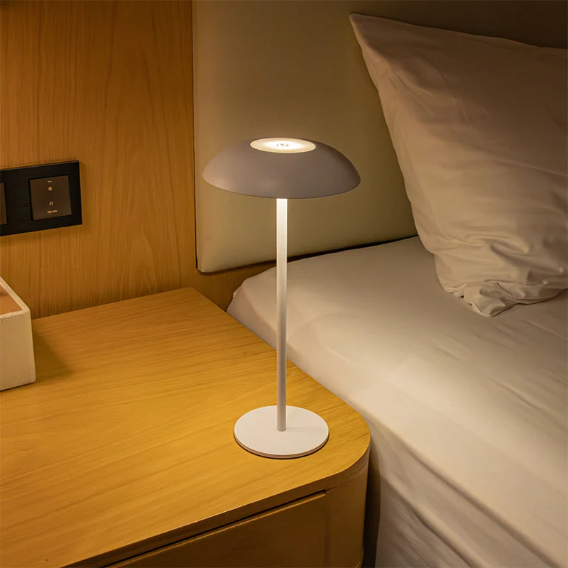 Stilfuld LED-bordlampe med genopladelig trådløs funktion