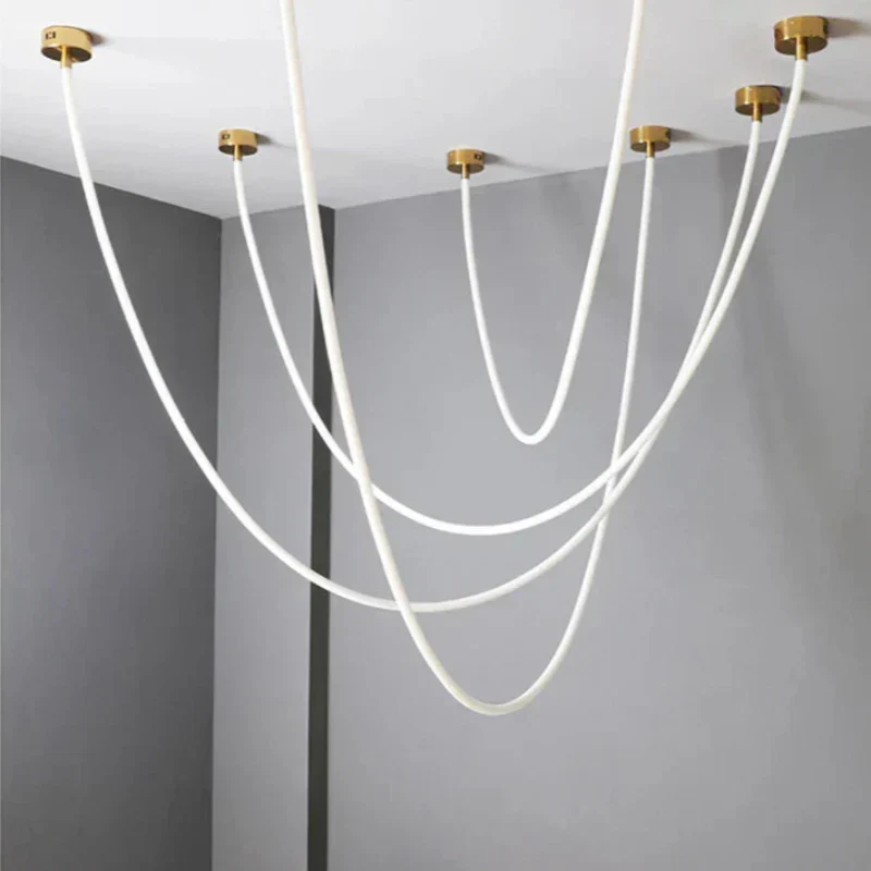 Stilfuldt LED Loftlys med 360° Belysning til Moderne Hjem