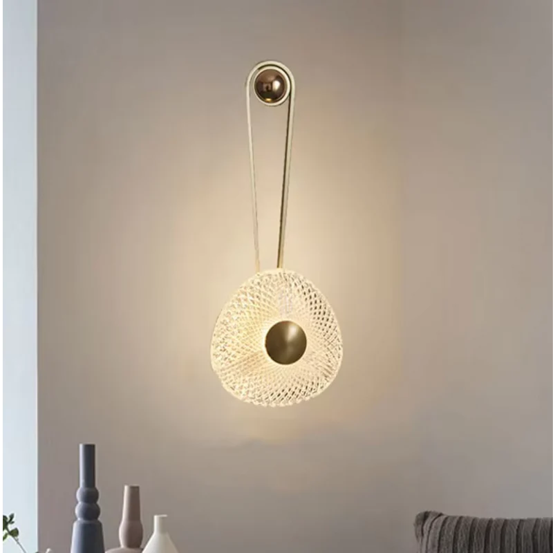 Stilren LED-væglampe med varm belysning til moderne hjem