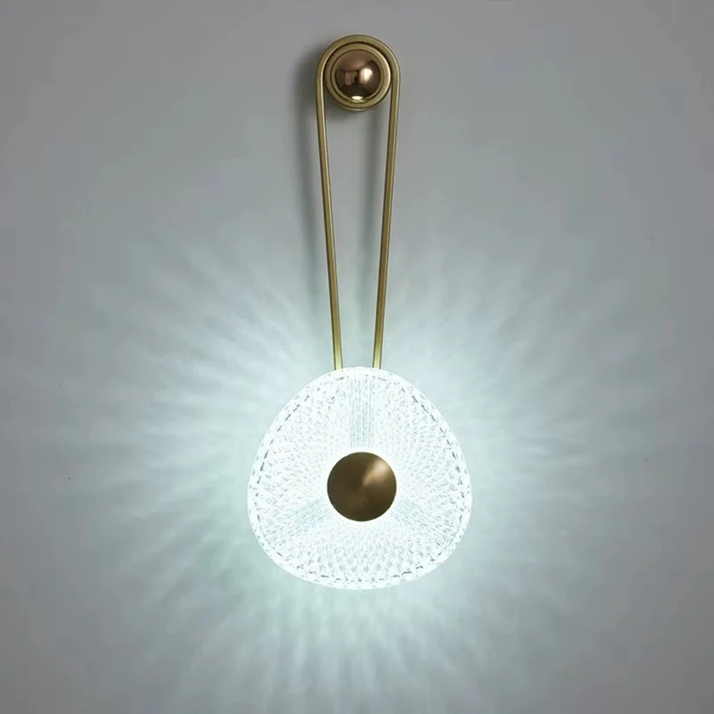 Stilren LED-væglampe med varm belysning til moderne hjem